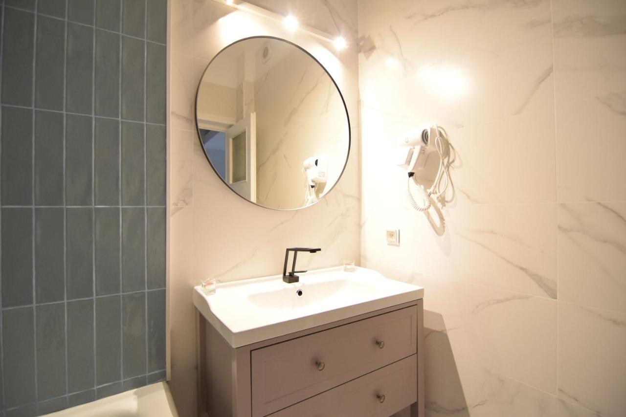 Beautiful Apartment In Old City Бухарест Екстер'єр фото